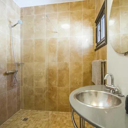 Sleeps 8 Pool Air Con Wifi Villa *